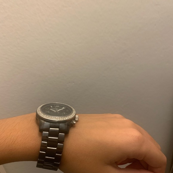 Michael Kors Ceramic Watch - Picture 4 of 4